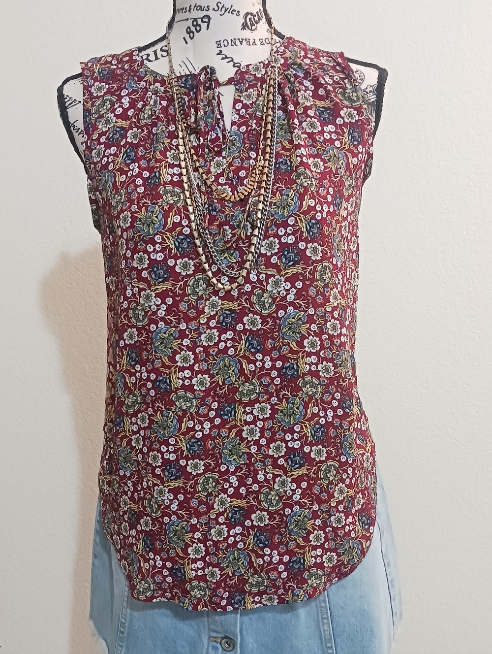 LOFT Top Fairy Sleeveless Blouse XS Work Office - Picture 2 of 3